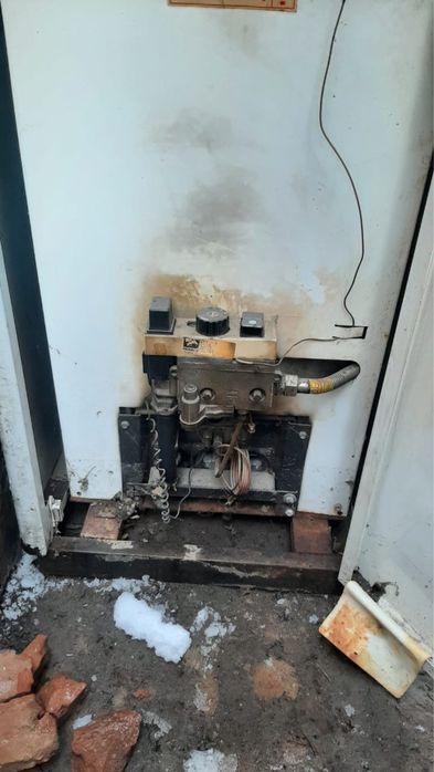 Газовый печь напольный