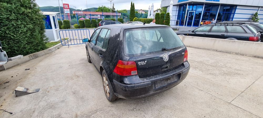 Фолксваген Голф 4 1.9 tdi на части