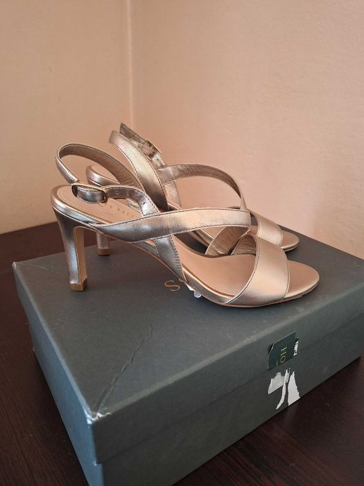 Дамски обувки HOBBS