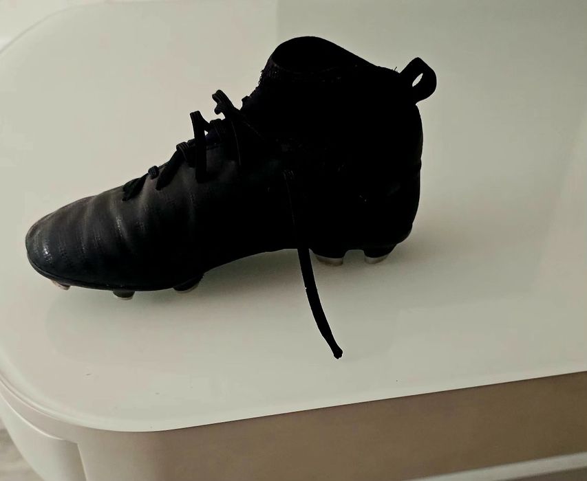 Бутонки за футбол 37,5 номер