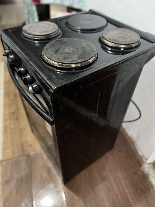 Продам электрическая плита