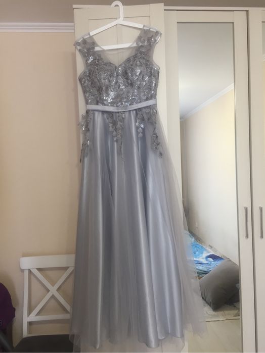 Платье вечернее новое