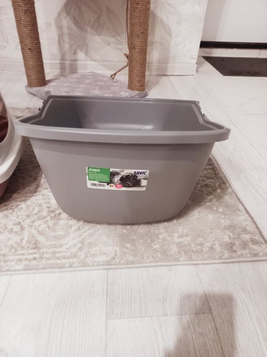 Продаю лотки для кошек