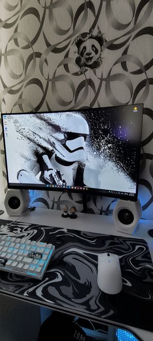 Monitor Gaming Dell 27" Curbat 144Hz – Perfect pentru FPS / Gaming