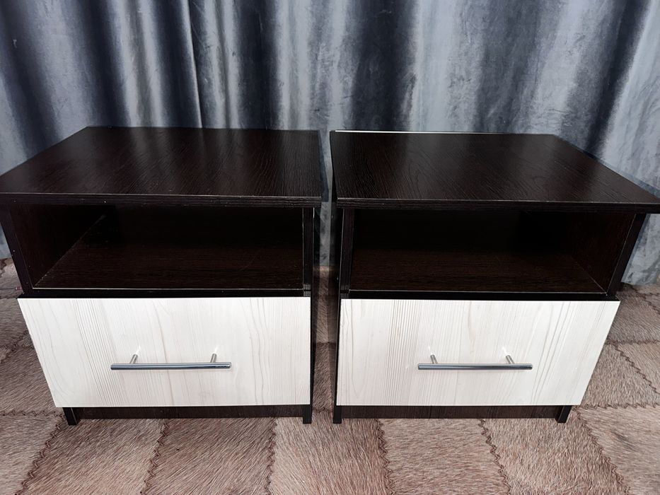 Прикроватные тумбочки