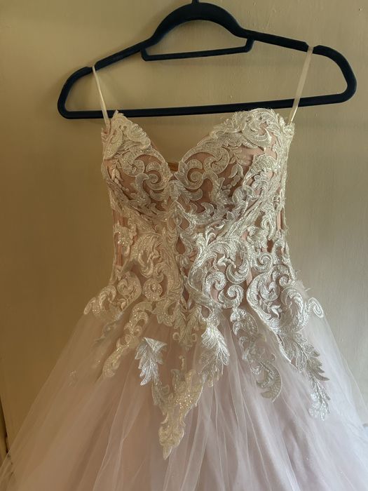 Рокля за абитурински бал или сватба