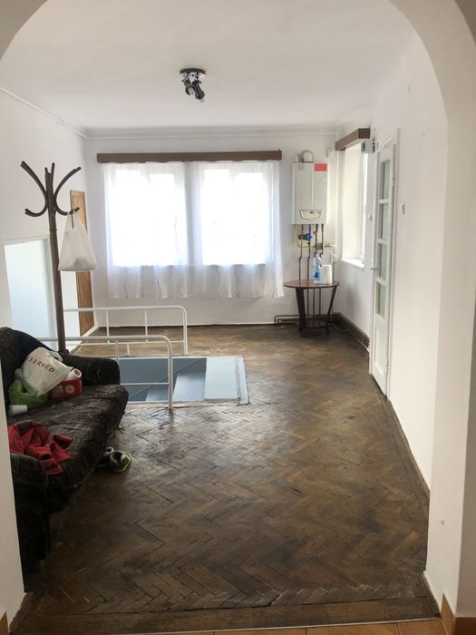 Inchiriez apartament 100 m2 pentru muncitori in zona centrala