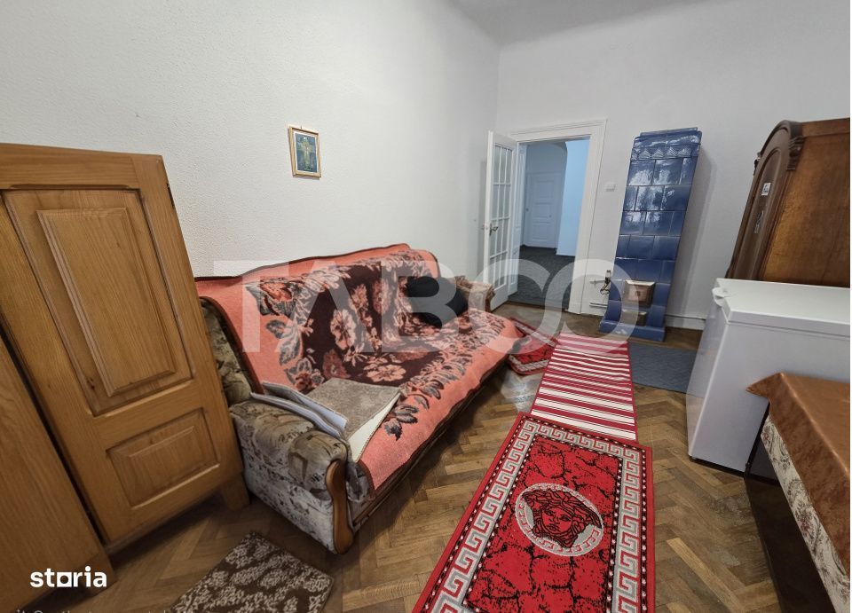 Apartament decomandat 4 camere 130mpu pivnita acces auto Orasul de Jos