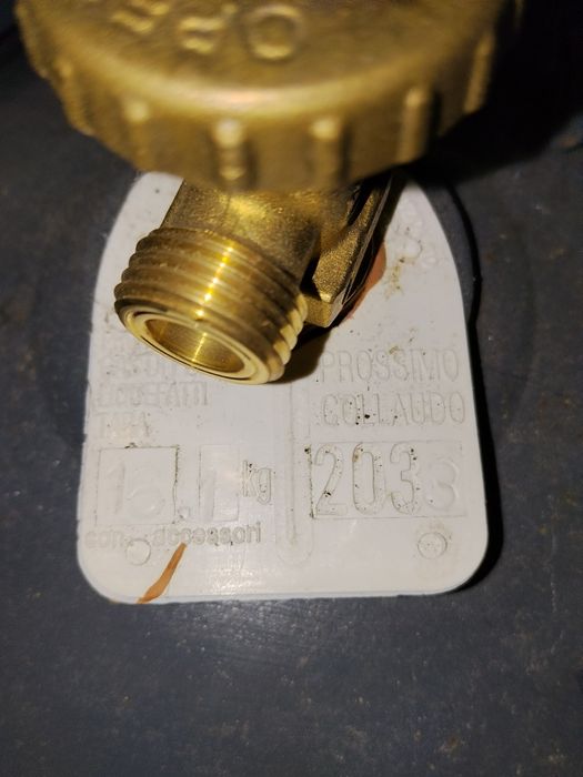 Butelii de vînzare!