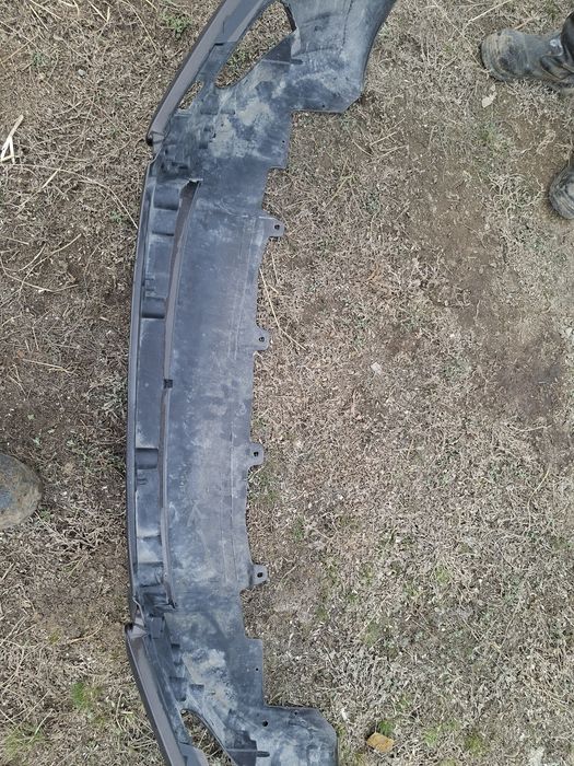 Бампер от лады весты