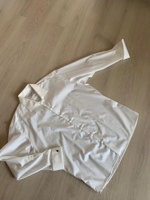 Vand camasa barbati eleganta.