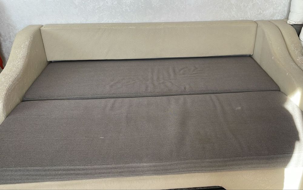 Продам диван + кресло