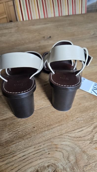 Зара сандали 39 номер