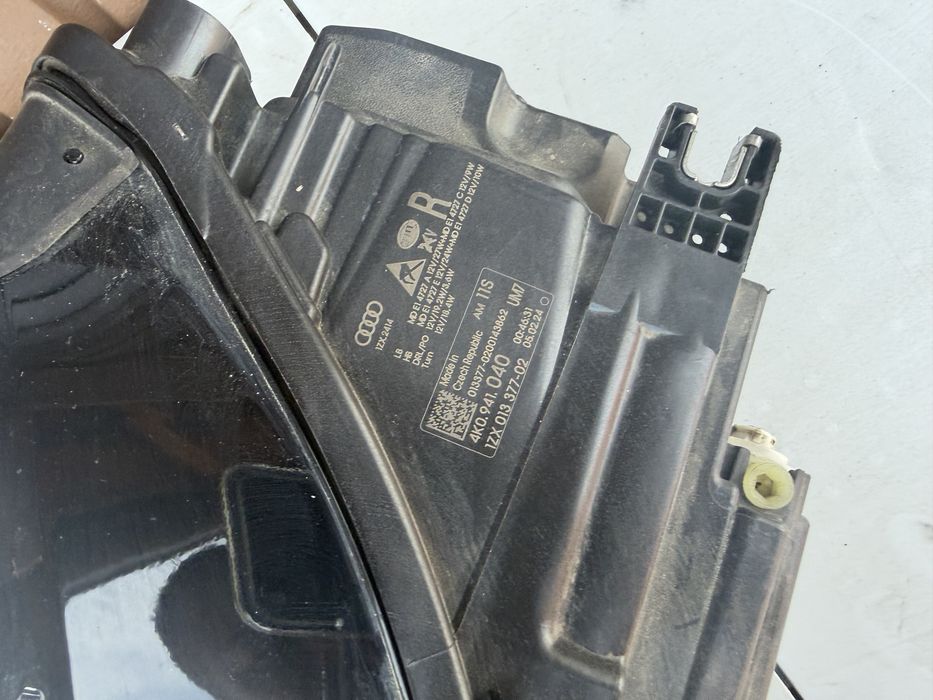 Far dreapta Audi A6