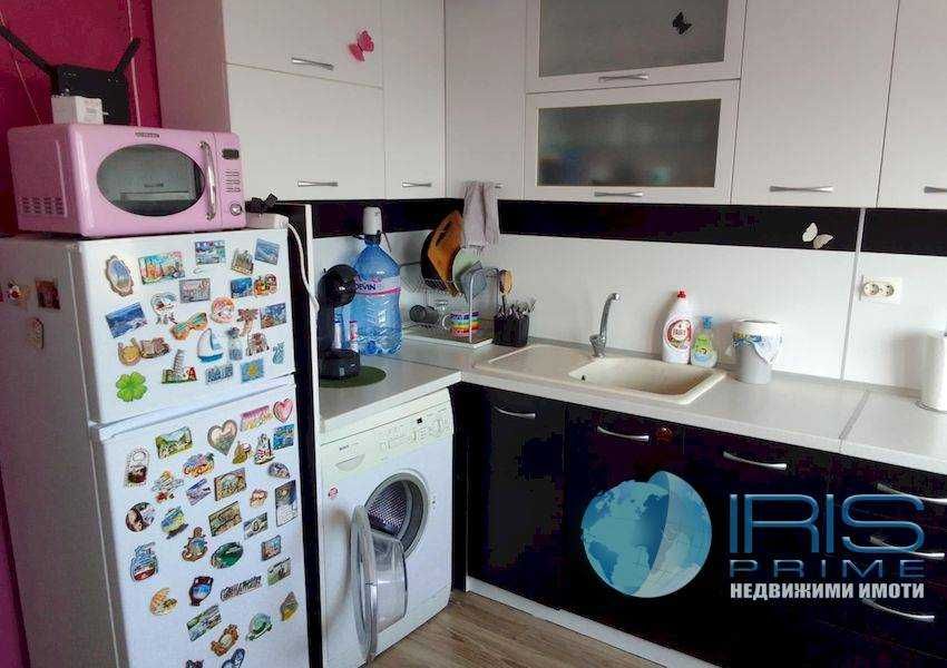 Продава се Двустаен апартамент в Шумен, Добруджански - 72 кв.м за 1181 €/кв.м - Снимка #1