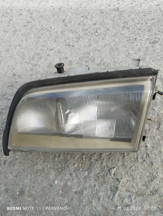 Ляв фар мерцедес