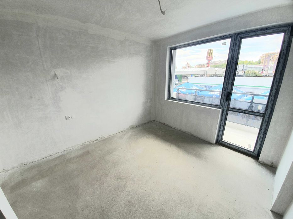 Продава се Тристаен апартамент в Велико Търново, Център - 118 кв.м за 1145 €/кв.м - Снимка #6