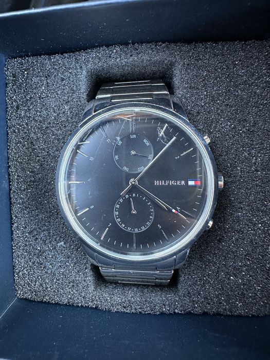 Оригинални часовници Tommy Hilfiger