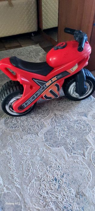 Продам беговел мотоцикл