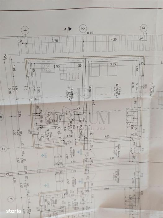 Duplex separat prin C.T - personalizare interioara - acces facil