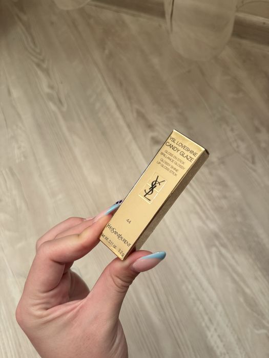 Червило YSL- Ново- Гланц за устни Loveshine Candy Glaze, 44 Nude Lavalliere