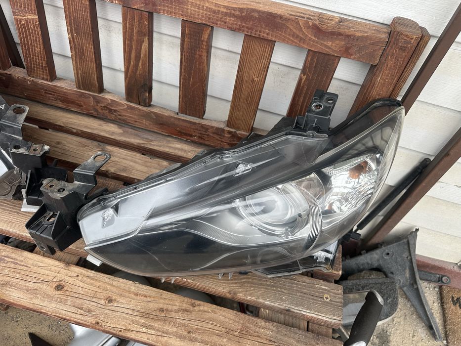 Фар/Фарове Led,Xenon за Мазда 6 2013-