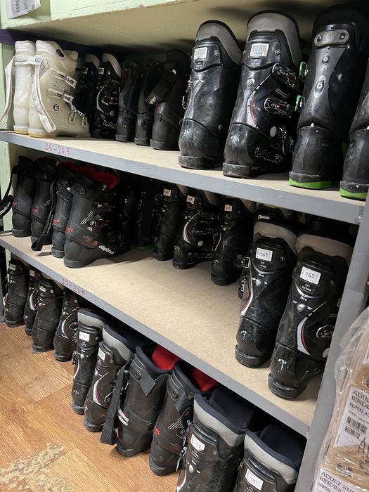 Продам горнолыжные ботинки бу