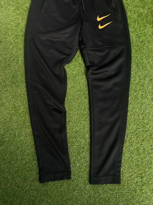 Мъжко долнище : Nike Sportswear SWOOSH Pants S