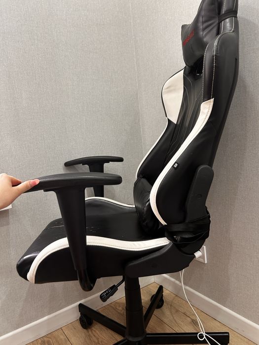 Игровое кресло 10 000тг продам