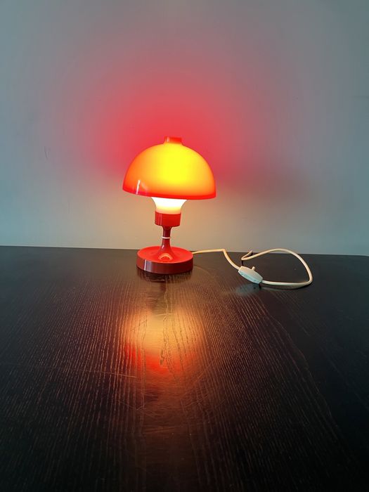Настолна лампа / 70-те