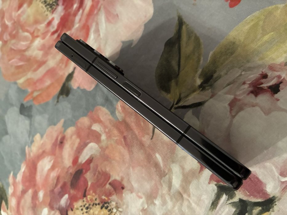 Samsung z fold 5 256gb bat. 82 %