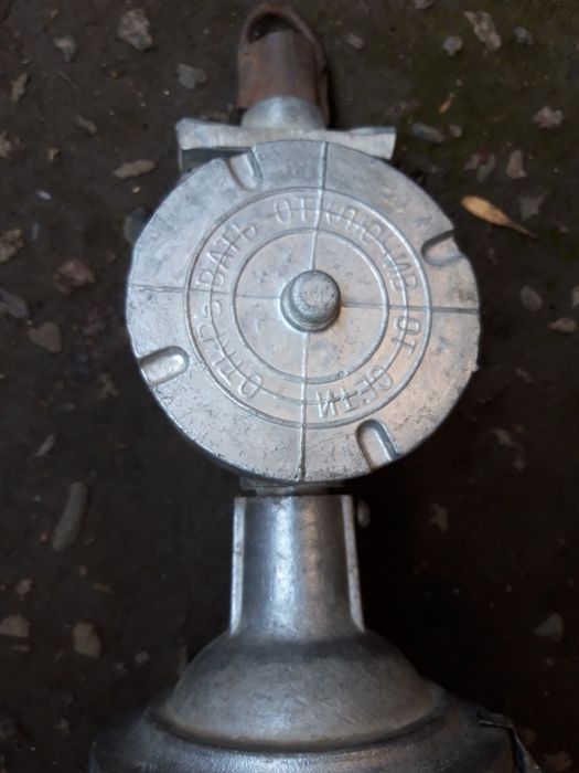 ВЗРЫВОЗАЩИЩЕННЫЕ СВЕТИЛЬНИКИ ВЗГ-200 АМС 

Светильник взрывозащищенный