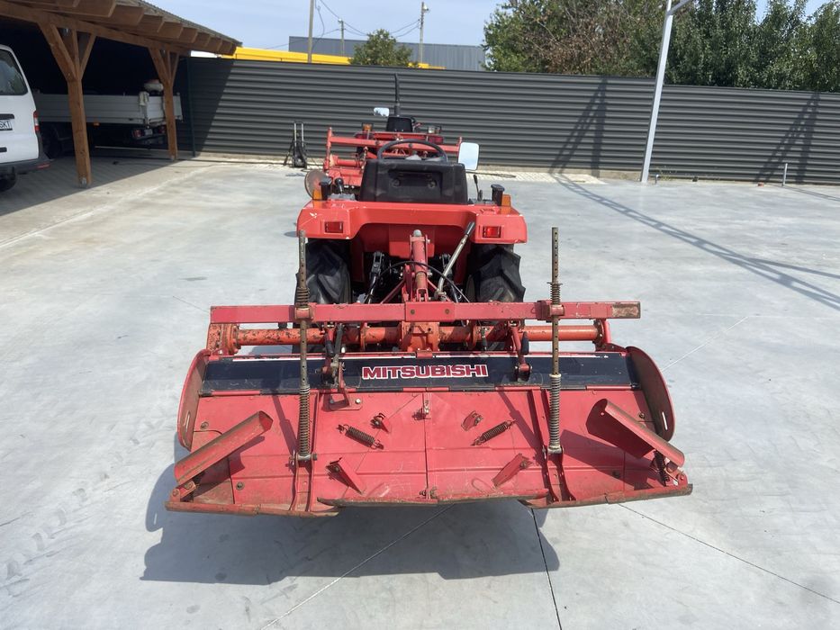 Tractor japonez Mitsubishi MT17, 4x4, 17cp, cu freza de 1,4m