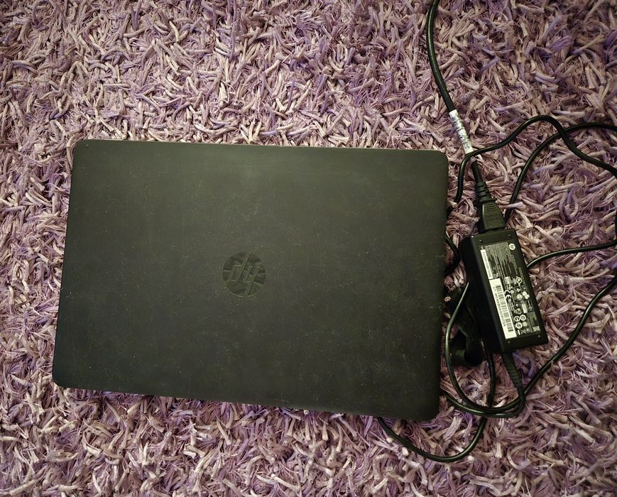 Лаптоп HP ProBook 450 G0 + Зарядно. Перфектен външен вид