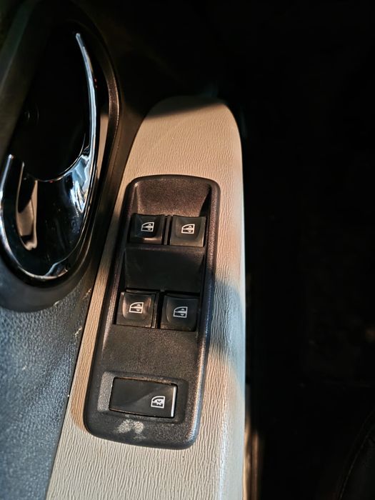 Dacia Lodgy 7 locuri - motor defect