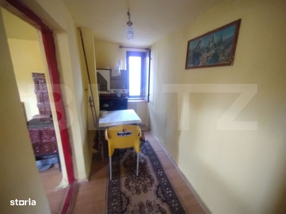Casa batraneasca, 70 mp, teren 25 ari, orasul Beclean