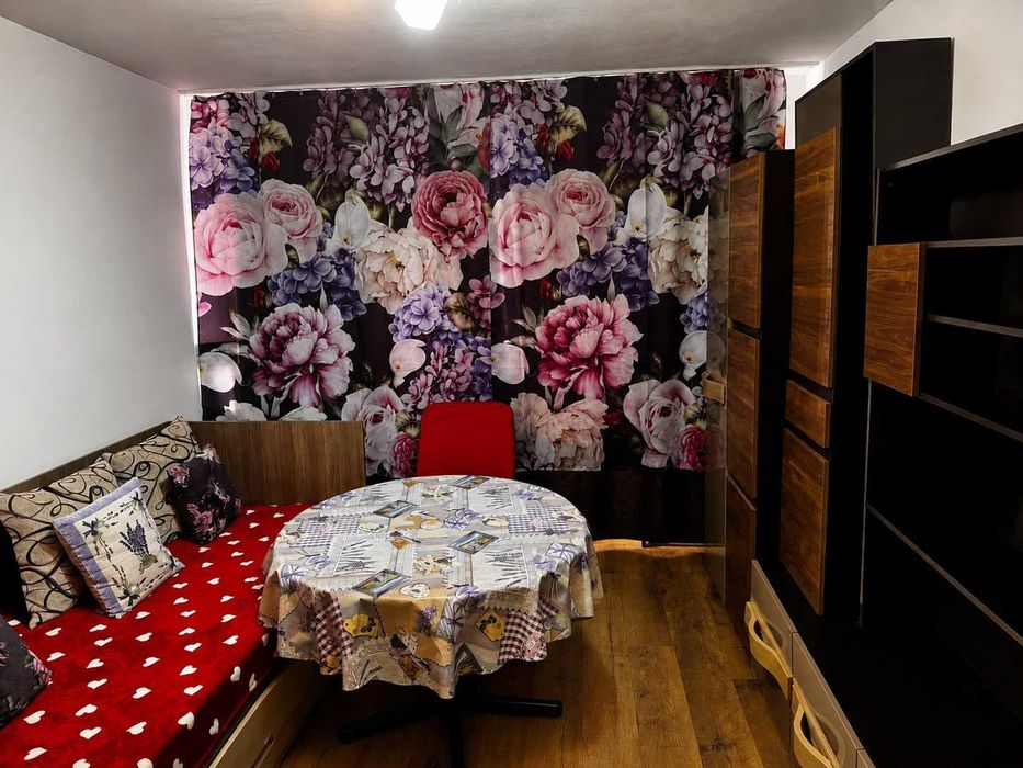 Apartament cu 3 camere mobilat si utilat