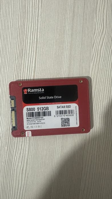 Продается SSD диск 512 гига