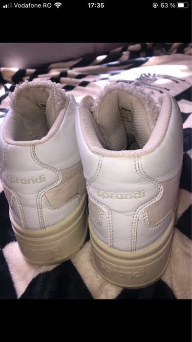 Sneakers înalți Sprandi cu blăniță, mărimea 36