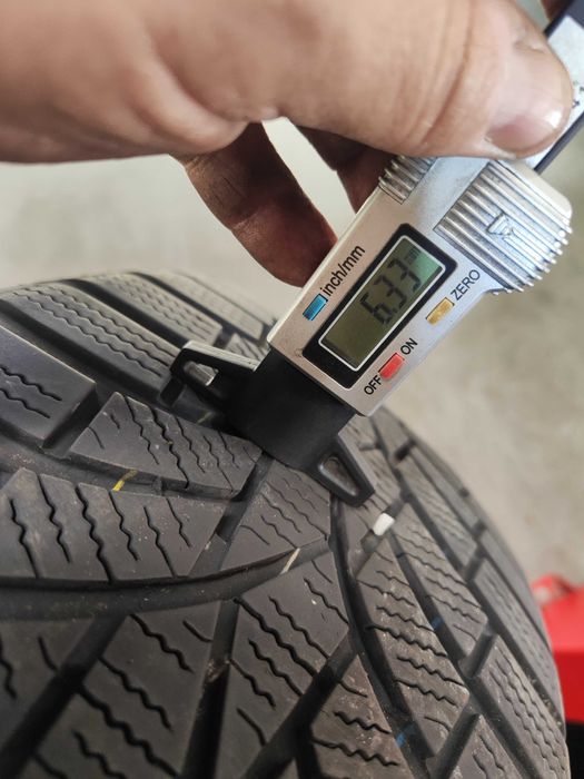 4бр.зимни гуми 215/55/18 Toyo