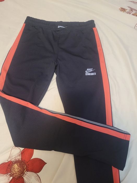 Vând trening dama Adidas