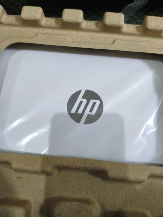 HP , Intel Processor N200)