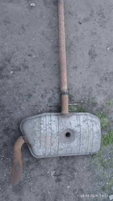 Глушитель гольф 3 продам