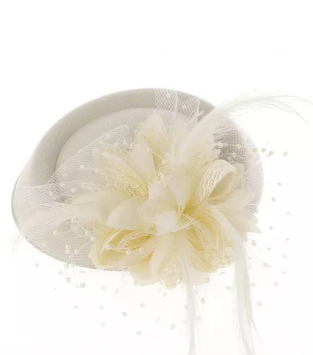 Palarie/voaleta eleganta