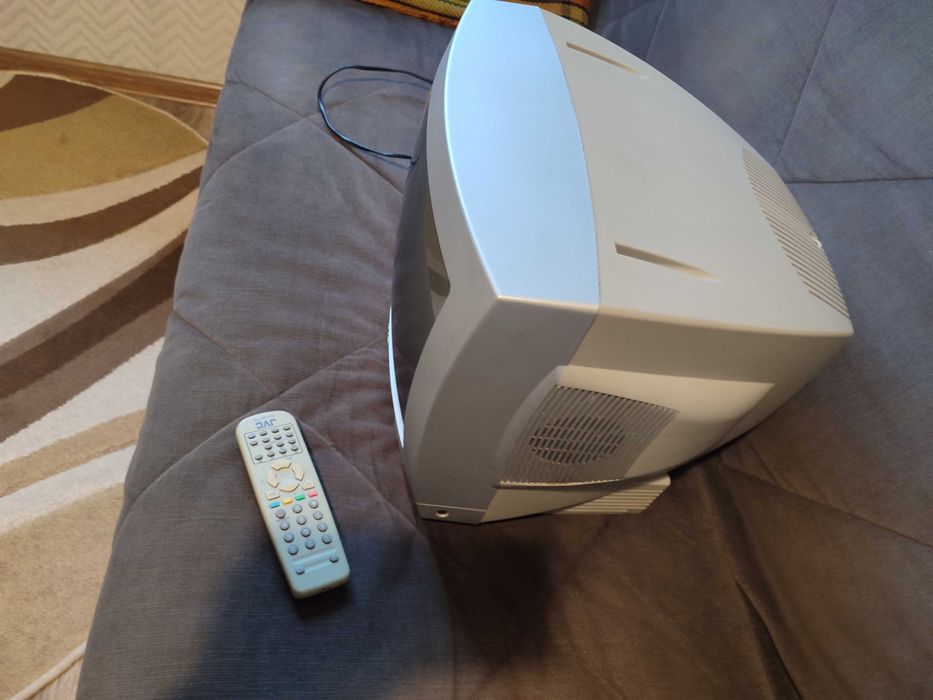 Стар телевизор jvc