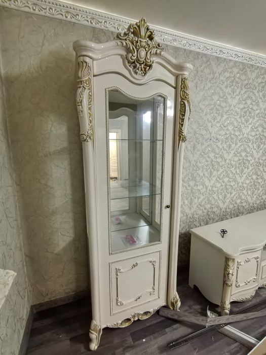 Продам срочно гарнитур