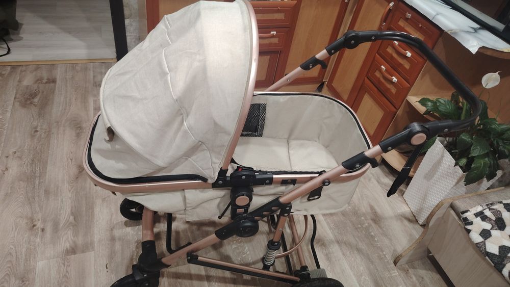Продам коляску 5тыс