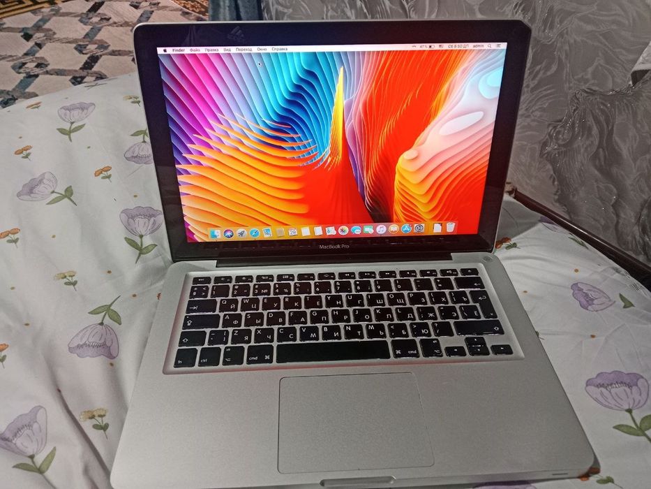 MacBook Pro sotiladi xolati yaxshi arginal zadyatchik qoshib beriladi