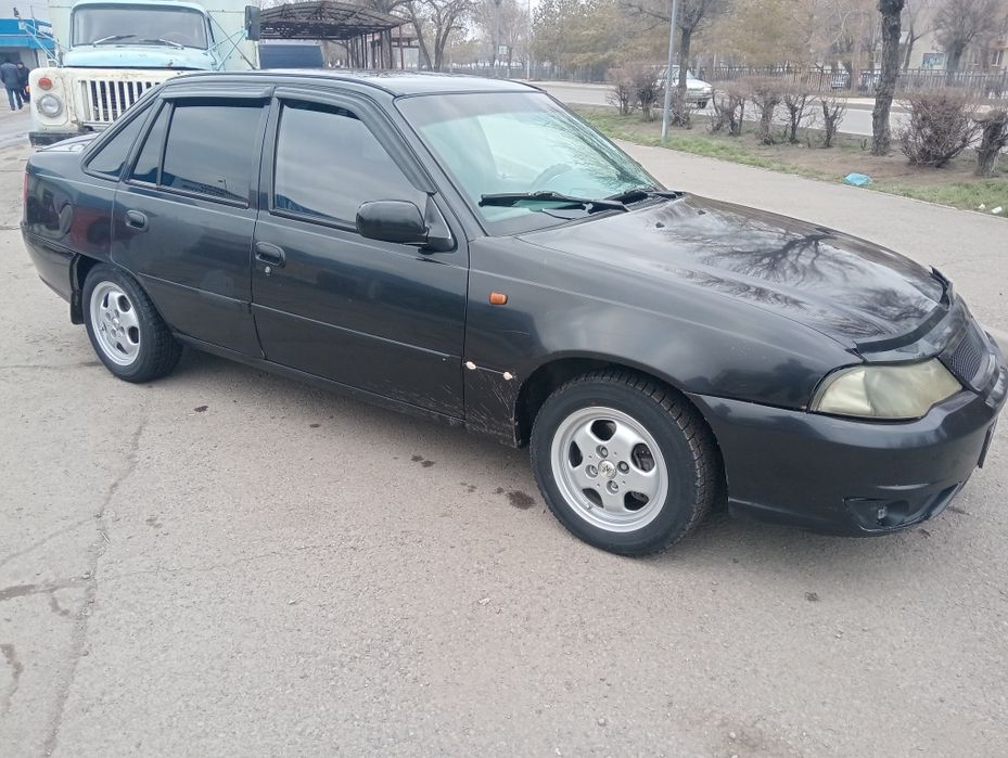 Срочно продам нексия 2