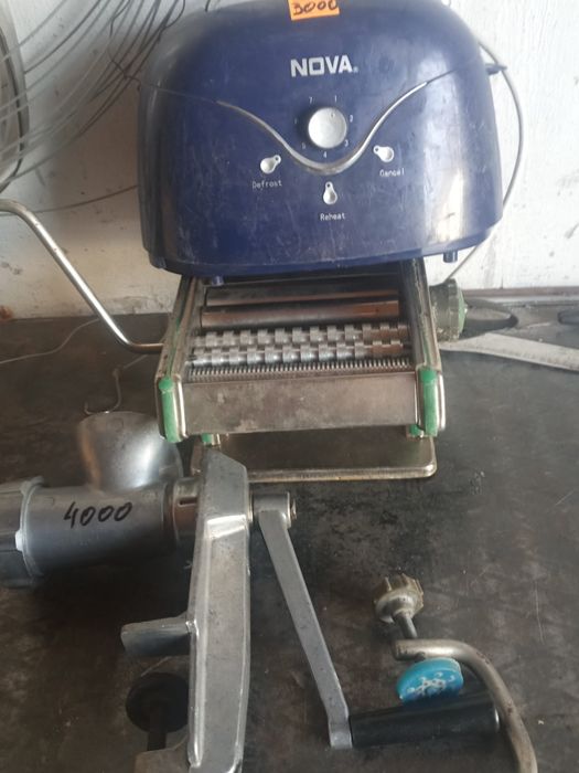 Продам мясорубку, лапшерещку, тостерница